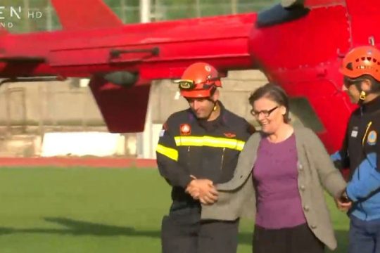 Απεγκλωβίστηκαν οι πρώτοι από την Οξυά Καρδίτσας [Βίντεο]