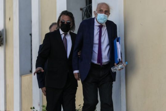 Ελεύθερος με εγγύηση 20.000 ευρώ ο Ηλ. Ψινάκης