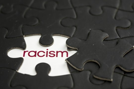 Ο Γουίλι πέθανε, οι ακροδεξιοί δολοφόνοι σφυρίζουν αδιάφορα