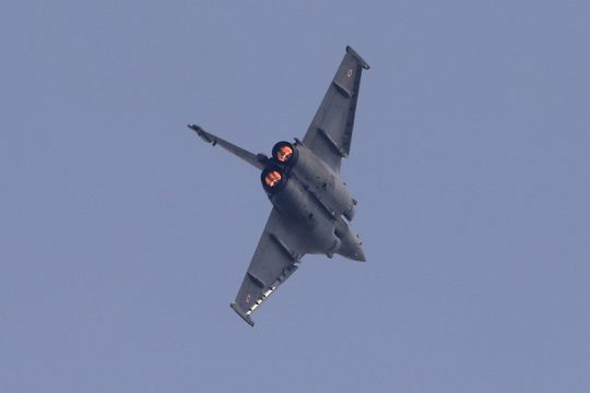 Γαλλικά πανηγύρια για τα εξοπλιστικά-μαμούθ του Μητσοτάκη
