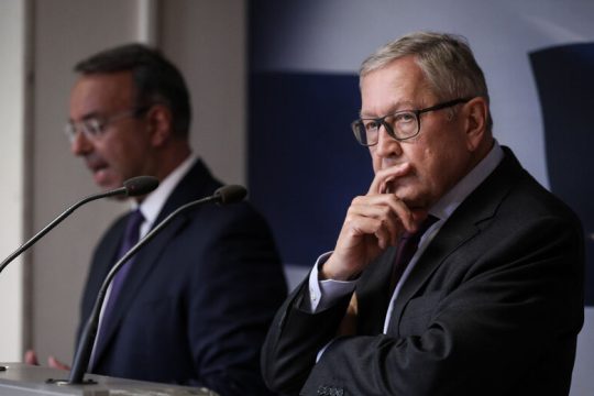 Καμπανάκια για επιστροφή στη δημοσιονομική πειθαρχία