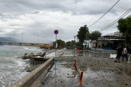 Παρεμβάσεις του υπ. Οικονομικών για τις επιχειρήσεις που επλήγησαν από από τις θεομηνίες