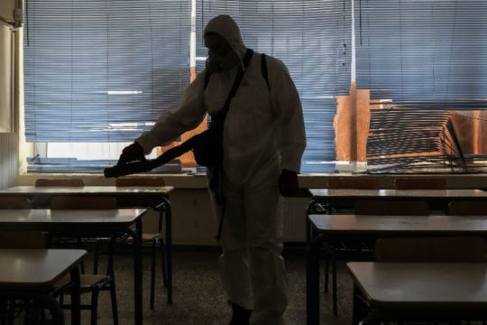 Στη δημοσιότητα η ΚΥΑ για τα σχολεία: Τι προβλέπει για τη χρήση μάσκας