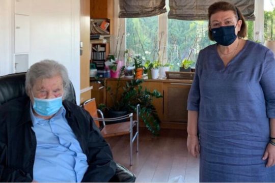 Εκθεση για τον Μίκη στο Μέγαρο Μουσικής