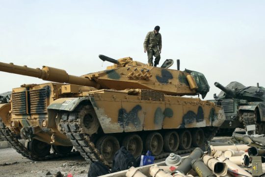 Αυξάνει τους στρατιωτικούς εξοπλισμούς η Τουρκία