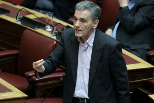Τσακαλώτος: «Το “μαξιλάρι” είναι μέσον. Όχι αυτοσκοπός»