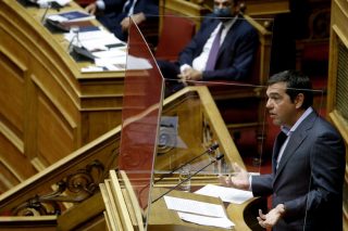 Ανοιχτή παραδοχή Μητσοτάκη: Η οικονομία γύρισε εννιά δεκαετίες πίσω