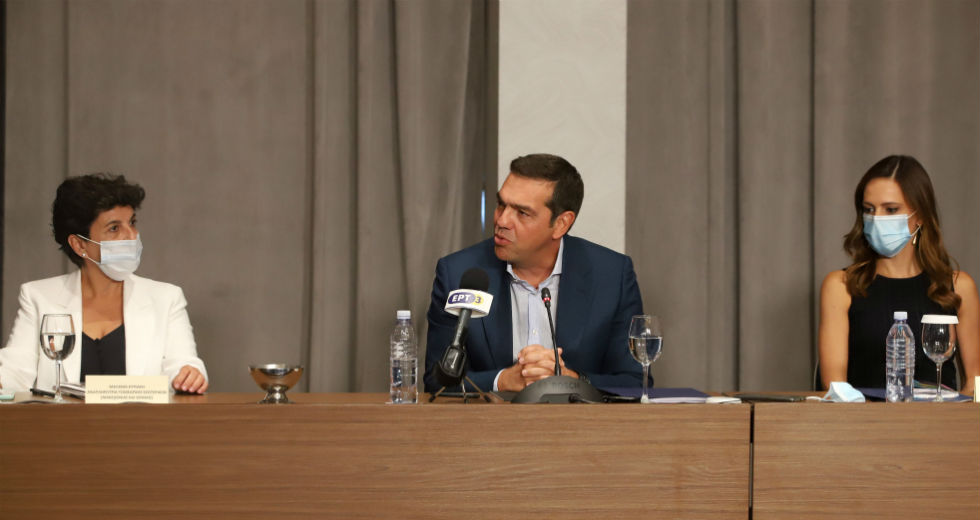 Αλ. Τσίπρας: «Επιβεβαιώθηκε ο φόβος μας για πρωτοφανή ύφεση»