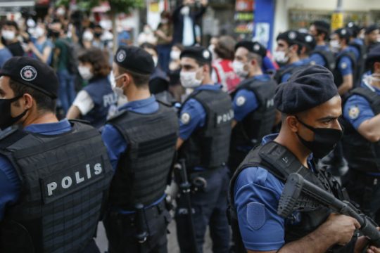 Στήριξη ΣΥΡΙΖΑ στο HDP, μετά τις νέες συλλήψεις 82 μελών του στην Τουρκία