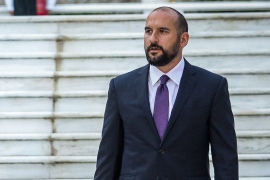 Ισορροπίες σε τεντωμένο σκοινί