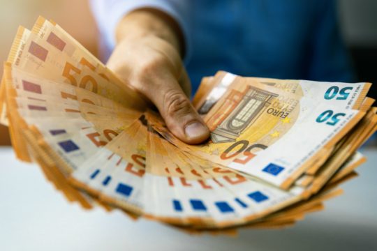 Δυσφορία στις τράπεζες για τον εξωδικαστικό συμβιβασμό