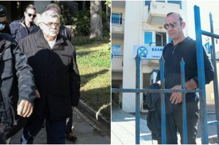Παραδίνεται η ηγεσία, καταζητείται ο Παππάς