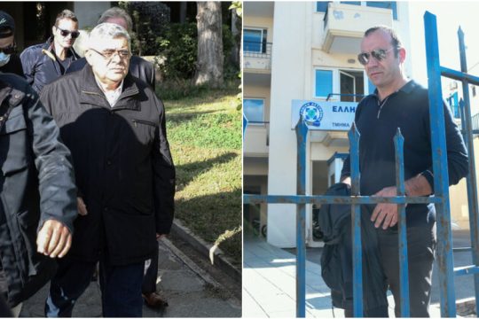Παραδίνεται η ηγεσία, καταζητείται ο Παππάς