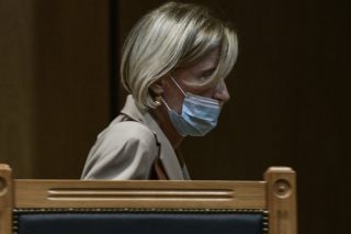 Συνελήφθη κλέπτουσα οπώρας η κ. εισαγγελέας