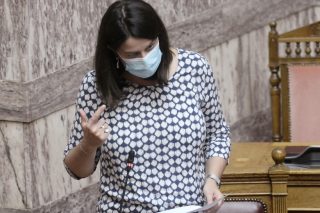 Η εθνική συνείδηση της κ. Κεραμέως