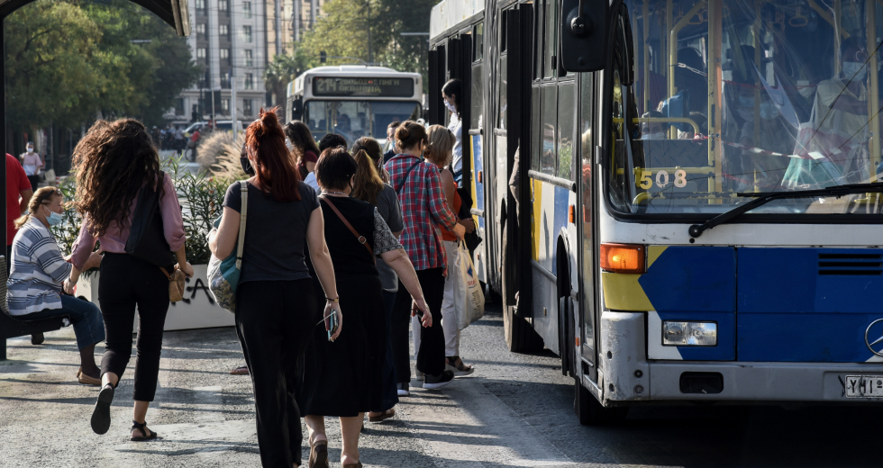 Στάσεις εργασίας στα λεωφορεία την Πέμπτη