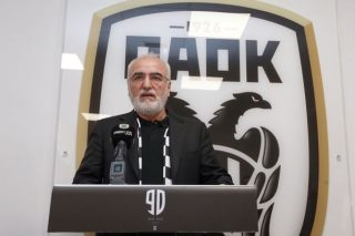 Σήκωσαν μανίκια
