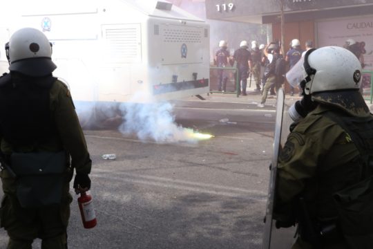 Αλληλεγγύη ή συνενοχή;