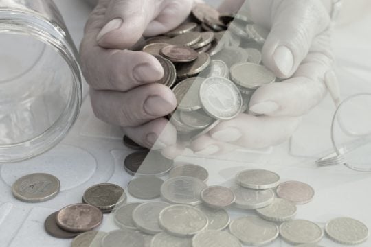 Μείωση συντάξεων για παλιούς, εξαπάτηση για νέους ασφαλισμένους