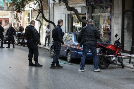 Αιματηρό επεισόδιο στην Αγίου Μελετίου – Τροχαίο ατύχημα για τη ΔΙΑΣ στην καταδίωξη
