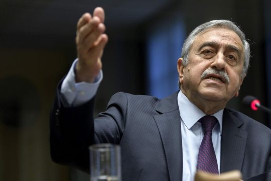 Ο Ακιντζί στον β’ γύρο, με μεγάλες πιθανότητες νίκης