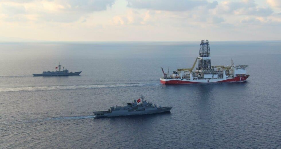Ρωσική πρεσβεία: κυριαρχικό δικαίωμα των κρατών τα 12 ν.μ.