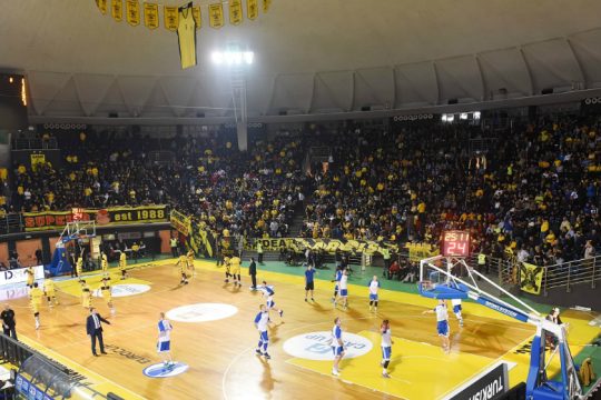 Ο Αρης απειλεί την κεντρική διαχείριση