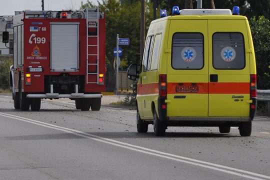 Ένας νεκρός και τρεις τραυματίες σε τροχαίο στην Ε.Ο. Θεσσαλονίκης – Πολυγύρου