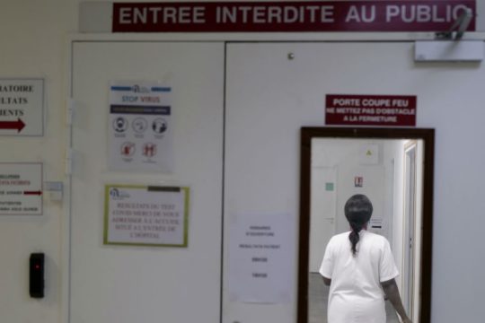 Μια ανάσα από το σημείο «μηδέν» οι ΜΕΘ στο Παρίσι