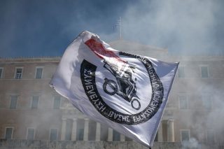 Δίκυκλη απεργία γιατί δεν περισσεύει κανείς!