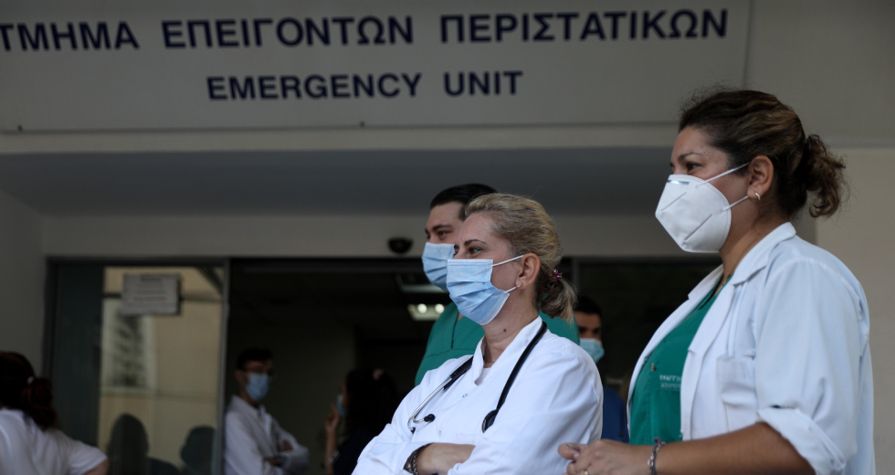 ΙΣΑ: Αυξάνονται οι βίαιες επιθέσεις κατά γιατρών σε δομές υγείας