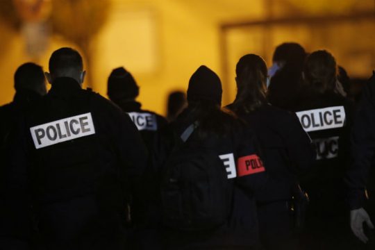 Απειλές είχε δεχθεί ο καθηγητής που δολοφονήθηκε στη Γαλλία