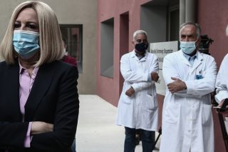Αιχμές Φώφης Γεννηματά για τις μόνιμες προσλήψεις στο ΕΣΥ