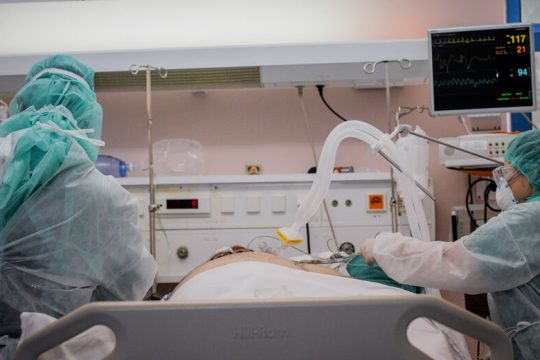 ΠΟΥ: Η Ευρώπη έχει πάνω από 10 εκατ. κρούσματα από την αρχή της πανδημίας