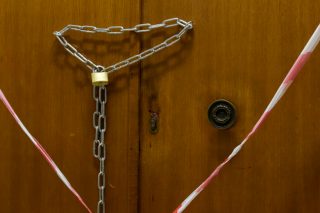 Πήδηξε… από το καράβι ο χρυσαυγίτης σύμβουλος