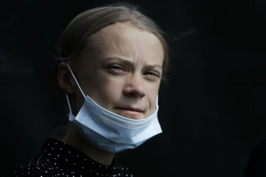 Η Γκρέτα Τούνμπεργκ καλεί τους Αμερικανούς να ψηφίσουν Μπάιντεν