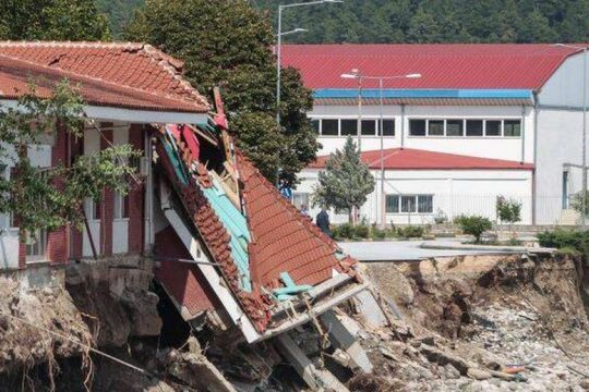 Κακοκαιρία «Ιανός»: Πάνω από 2.000 ζημιές δηλώθηκαν στις ασφαλιστικές εταιρίες