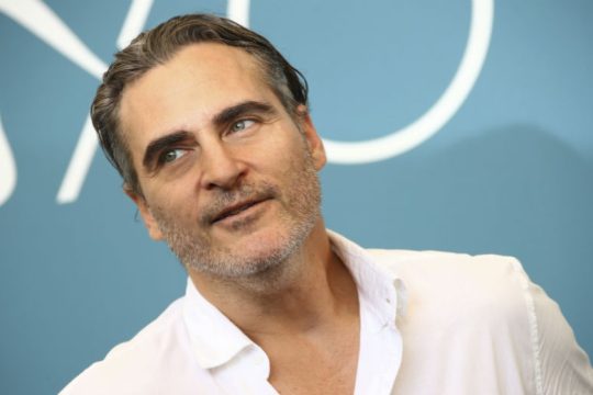 Ο «Τζόκερ» Χοακίν Φοίνιξ γίνεται… Ναπολέοντας