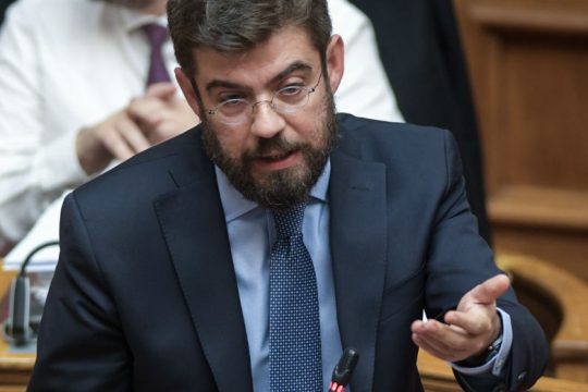 Καλογήρου: Ανακρίβειες λέει ο Κοντονής