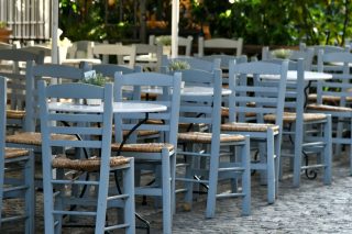 Καλύτερος ο Αύγουστος για καταλύματα-εστίαση