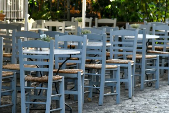 Καλύτερος ο Αύγουστος για καταλύματα-εστίαση