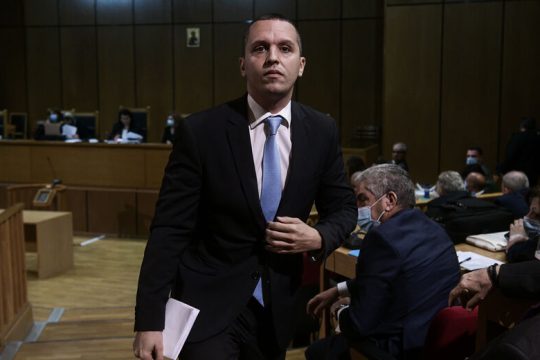 Γιατί δεν ρωτάτε τον Μπαλτάκο, κύριε Κασιδιάρη;