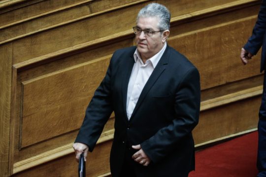 Δ. Κουτσούμπας: «Μην παίζετε με την υγεία των εργαζομένων»