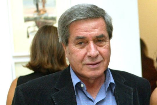 Πέθανε ο Πέτρος Κουναλάκης