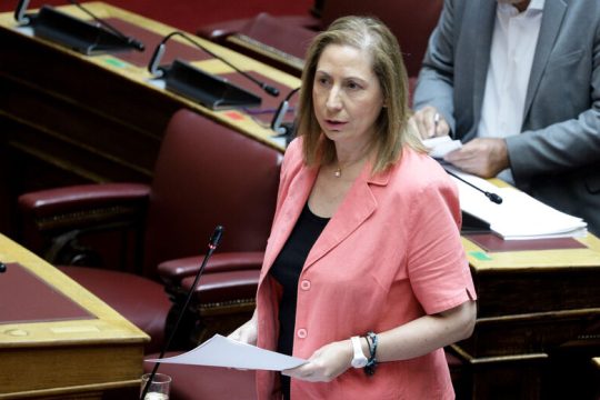 Πυρά εναντίον Βρούτση για τα αναδρομικά των συνταξιούχων