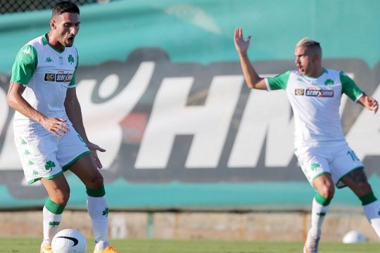 «Πρόβα» με Μακέντα – Καρλίτος και 4-4-2