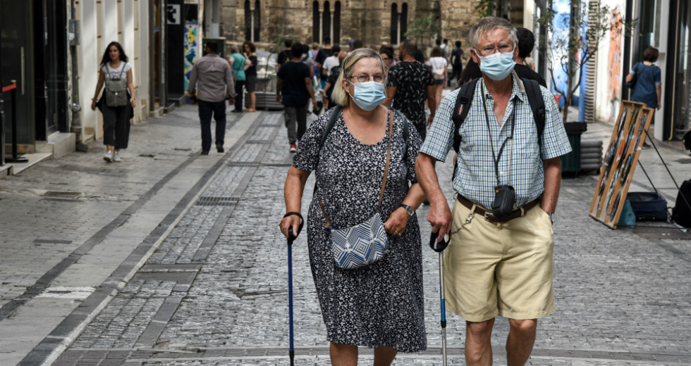 Πάνω από 200 κρούσματα στην Αττική – «καμπανάκια» σε Γιάννενα, Καστοριά και Κοζάνη