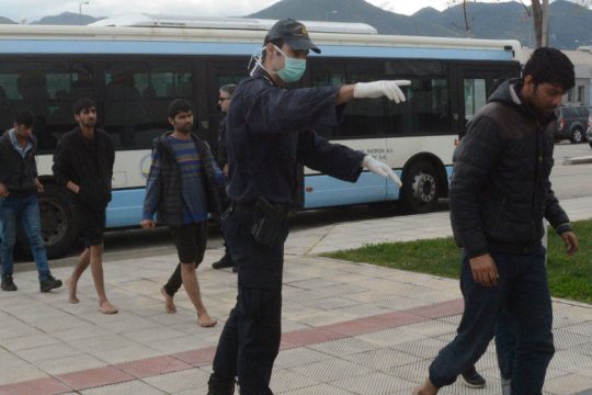 Καταγγελίες για βασανιστήρια μεταναστών στο λιμάνι της Πάτρας
