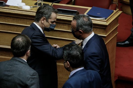Δεν έφτασε η δυσπιστία, περίσσεψε η… πτώχευση