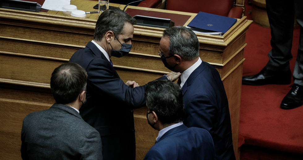 Δεν έφτασε η δυσπιστία, περίσσεψε η… πτώχευση